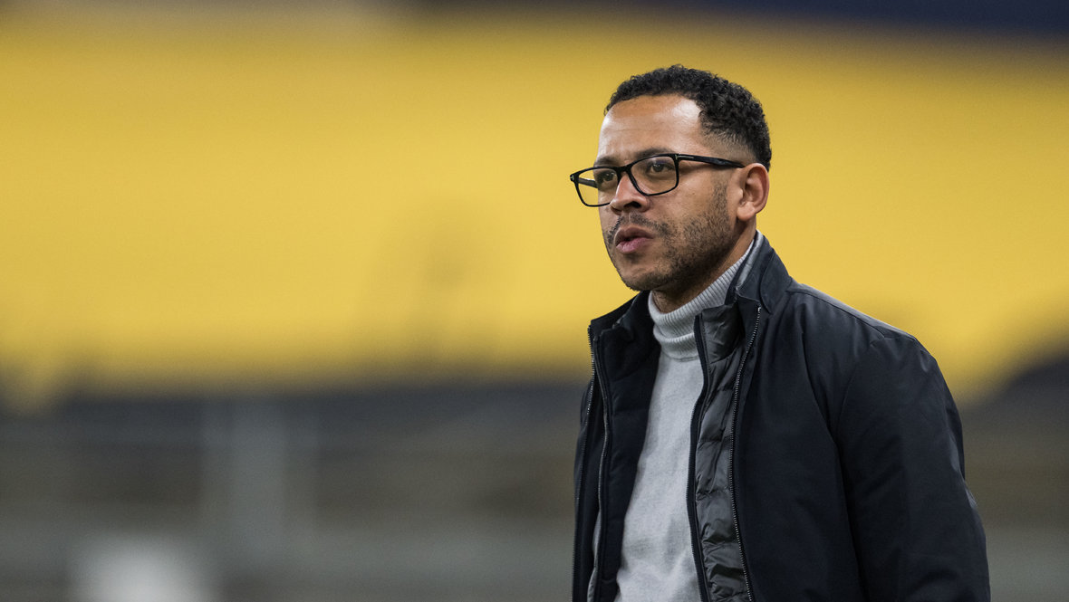 Лиам Росеньор назначен главным тренером Челси: подробности