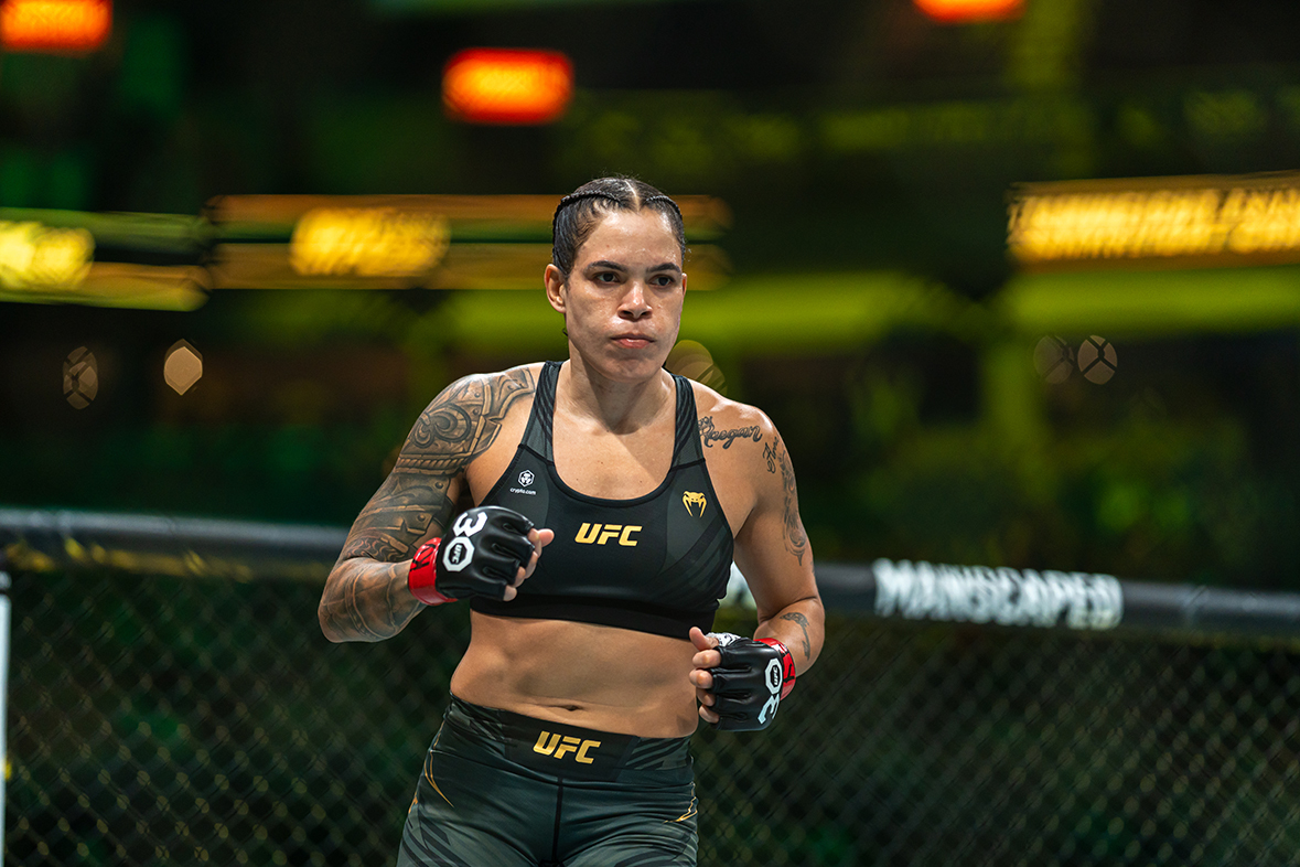 Аманда Нуньес.