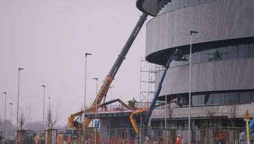 Игроков НХЛ на Олимпиаде поселят в трейлеры. Новый скандал с ареной в Италии