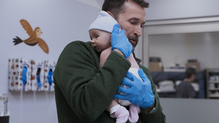 2-й сезон сериала «Питт»: расписание релиза эпизодов