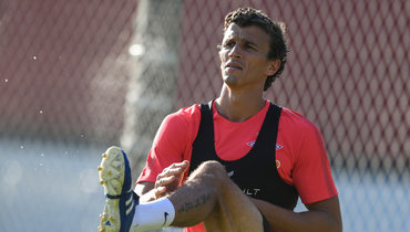 Загадочная история Романа Еременко. «Оренбург» объявил о его поездке на сборы, но позже удалил пост