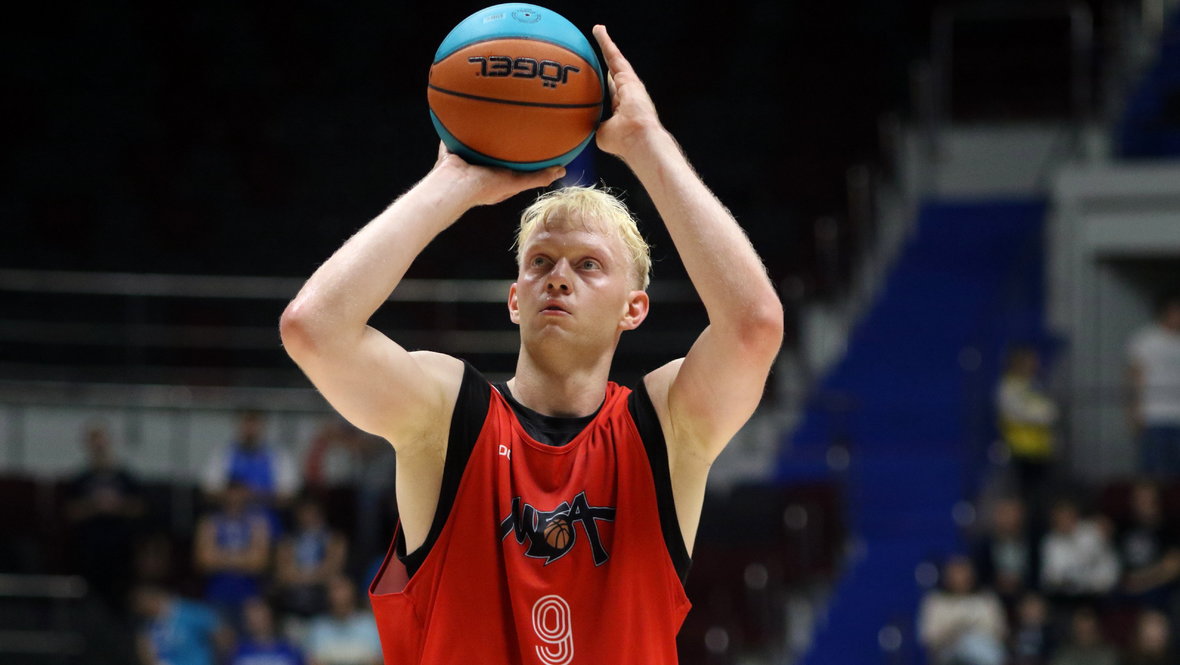 Освобожденный из французской тюрьмы баскетболист Касаткин подписал контракт с «Енисеем»: подробности