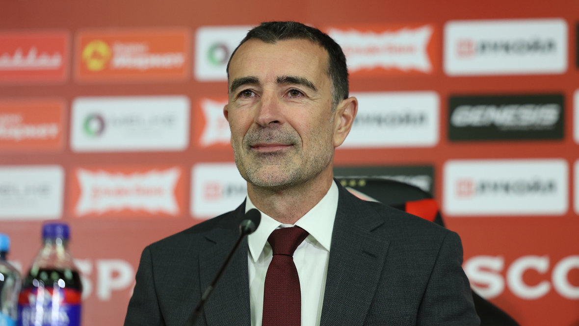 Первая пресс-конференция Хуана Карлоса Карседо в качестве тренера «Спартака»: что сказали Карседо и Франсис Кахигао 14 января 2026 года