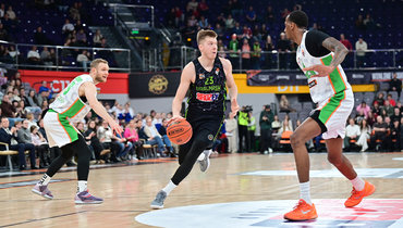 «Уралмаш» впервые в истории обыграл УНИКС. Команда билась за Вергуна