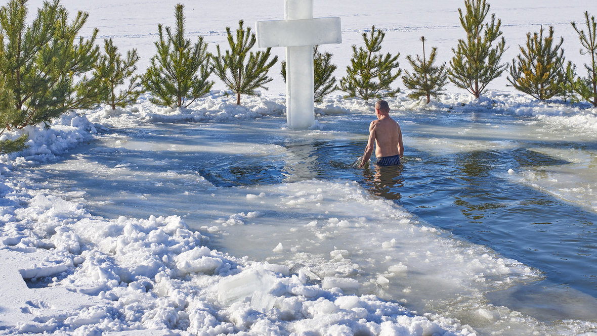 Названы безопасные купели для крещенских купаний в Москве