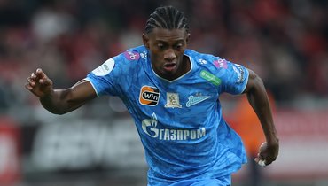 Кассьерра уходит из «Зенита». Семак остается с одним нападающим — Соболевым. Что делать?