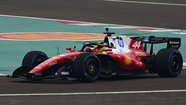 «Феррари» представила гоночную ливрею на сезон-2026