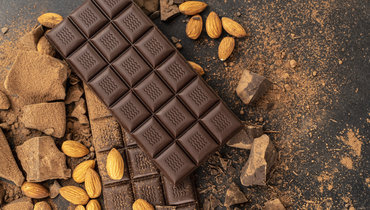 Эндокринолог объяснила, как справиться с зимней тягой к шоколаду