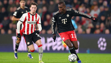 «Бавария» на выезде выиграла у ПСВ