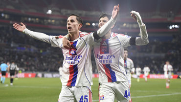 «Лион» — ПАОК: Лига Европы, 8-й тур, видеообзор матча