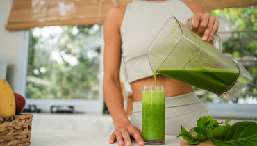 Детокс-меню: очищаем организм домашними смузи и салатами за неделю