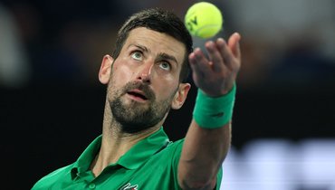 Джокович перевел полуфинал с Синнером на AO в пятый сет