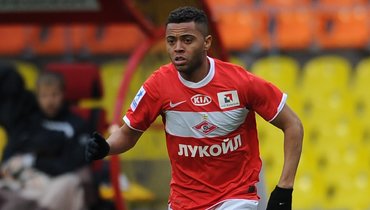 «Пришло время сказать спасибо». Экс-полузащитник «Спартака» Кариока завершил карьеру