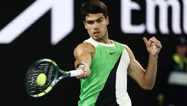 Карлос Алькарас — Новак Джокович: испанец вышел вперед по сетам в финале Australian Open