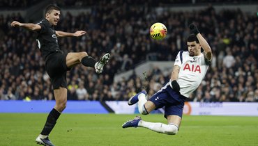 Гениальный гол ударом скорпиона спас «Тоттенхэм». «Ман Сити» развалился после того, как повел 2:0