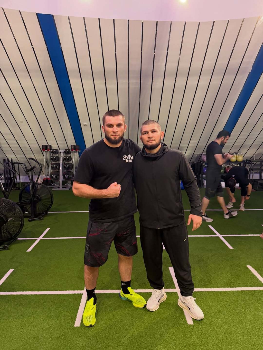 Маккашарип Зайнуков и Хабиб Нурмагомедов.