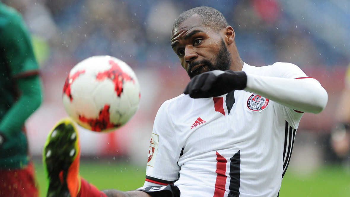 Брайн Идову: интервью бывшего защитника Локомотива о Баринове в ЦСКА, ритуалах в Амкаре и курении