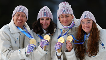 Биатлонисты сборной Франции — победители смешанной эстафеты на Олимпиаде-2026.