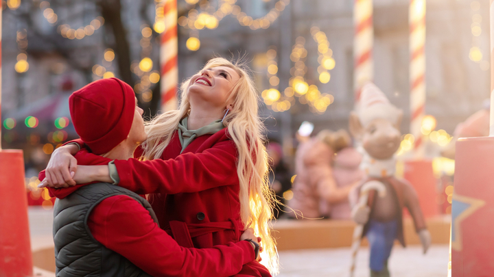 Влюбленная пара на свидании