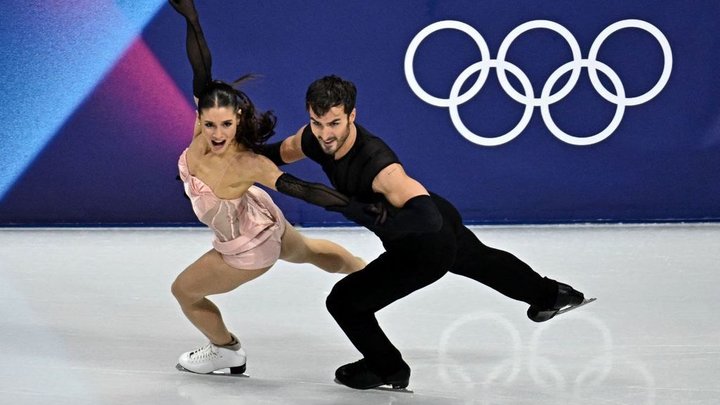 Сизерон с новой партнершей подвинул американцев в ритм-танце на Олимпиаде. Дэвис и Смолкин — только 13-е