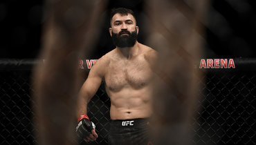 Орловский сияет даже в 47 лет. Карьера экс-чемпиона UFC полна мощных достижений