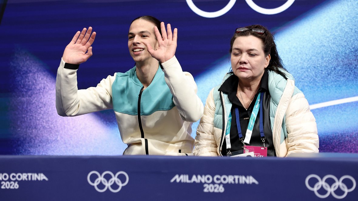 Петр Гуменник и тренер Вероника Дайнеко.