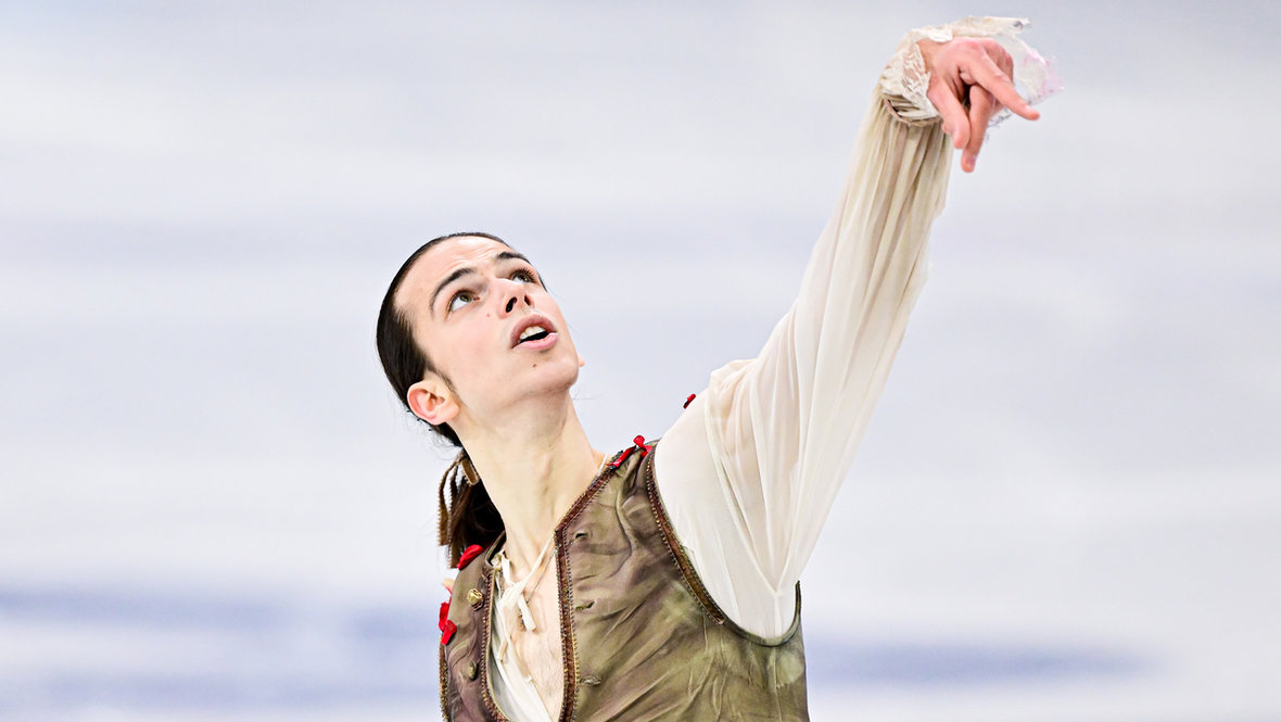 Петр Гуменник на Олимпиаде 2026: как судили россиянина в короткой программе и есть ли шанс на медаль — видео проката 10 февраля