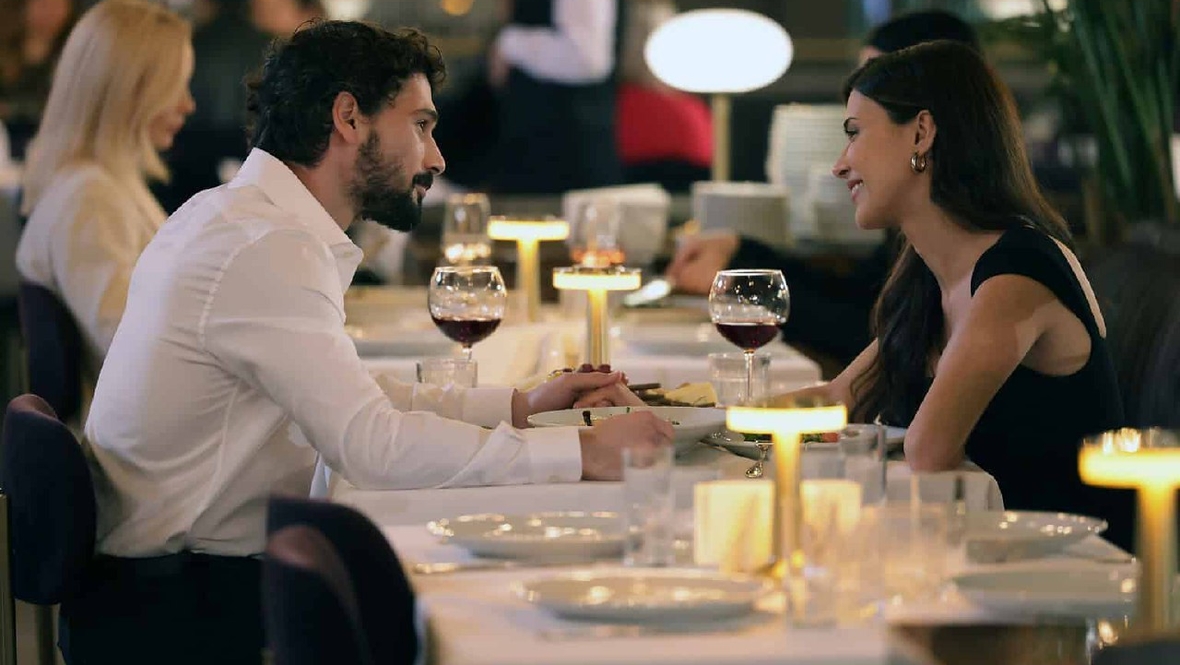 Кадр из сериала «Под землей», режиссер Мурат Озтюрк, Medyapim, NOW