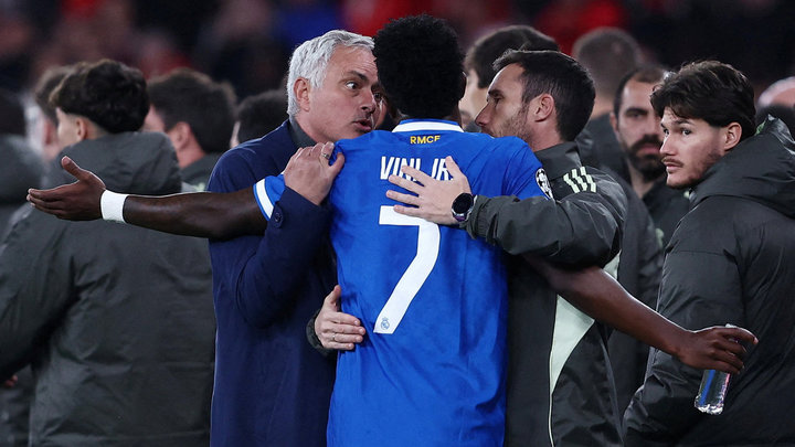 Винисиус снова в центре расистского скандала. Он поставил обиду выше команды