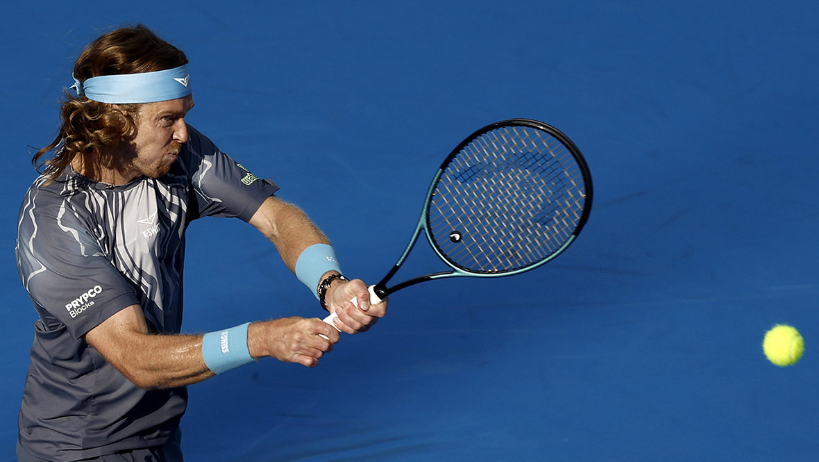 Рублев — Циципас и Анисимова — Мирра Андреева: результат и обзор матчей четвертьфиналов в Дохе и Дубае 19 февраля 2026