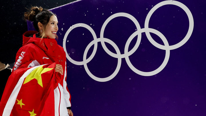 «Я пережила все: угрозы, ненависть, физические нападения». Эйлин Гу рассказала о травле в США