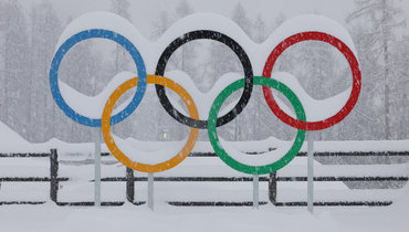 Олимпийские смартфоны уже перепродают в интернете. Спортсменам не понравился подарок?