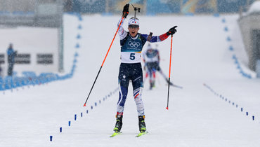 Французы захватили лидерство в биатлоне — теперь золото у Мишлон в масс-старте. Легендарная Вирер только пятая
