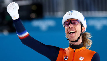 Новый возрастной рекорд на Олимпиаде. Чемпионом в конькобежном масс-старте стал 40-летний Бергсма