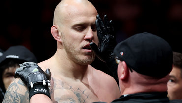 Сергей Спивак — Анте Делия: онлайн-трансляция боя UFC Fight Night начнется ориентировочно в 5.00 мск