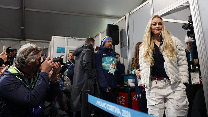 «Доктор спас мою ногу от ампутации». Линдси Вонн выписали из больницы после страшного падения