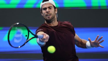 Хачанов не смог выйти в третий круг турнира в Дубае