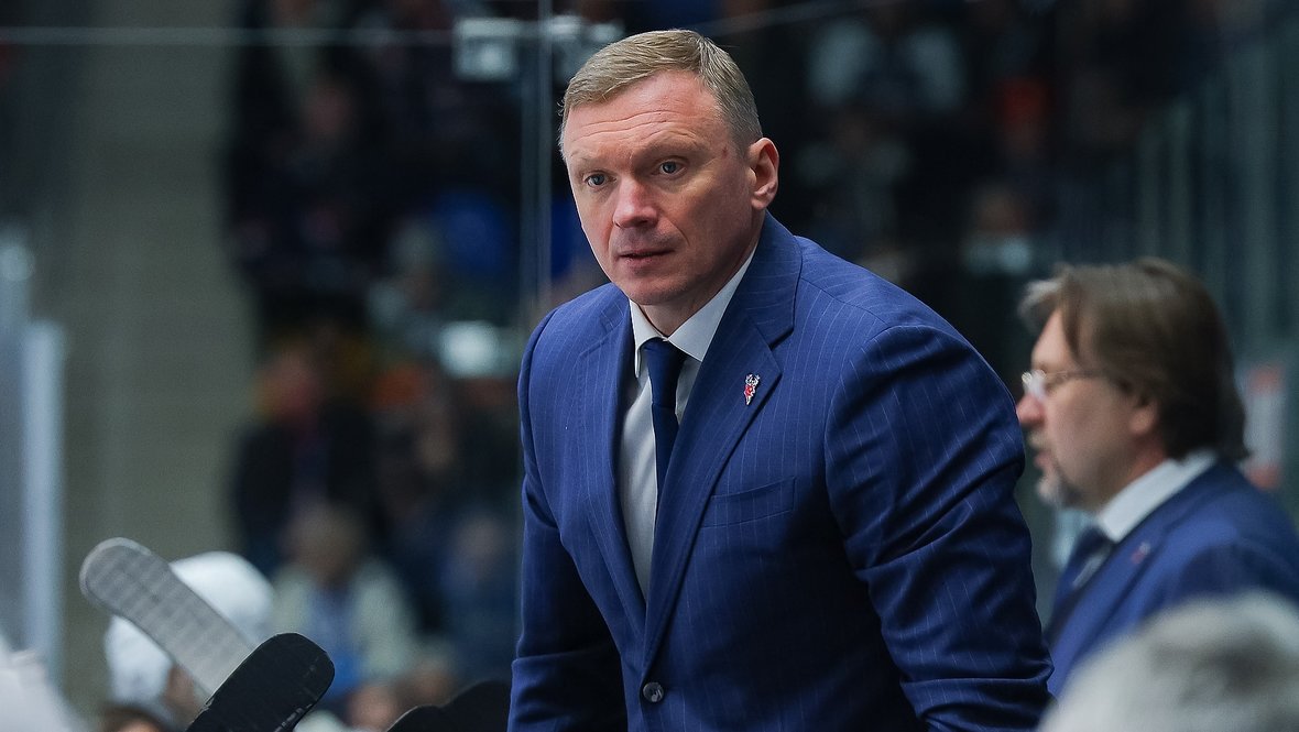 Алексей Исаков: большое интервью главного тренера Торпедо о своей игровой и тренерской карьере и результатах нижегородцев в КХЛ