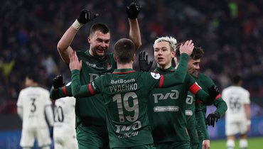 «Локомотив» рискует снова весной отдать позиции. Клуб потерял Баринова и не решил старых проблем