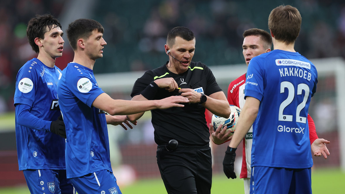 РПЛ 2025/2026: Зенит — Балтика, Оренбург — Акрон, Краснодар — Ростов, Локомотив — Пари НН спорные судейские решения в матчах 19 тура — мнение Игоря Рабинера