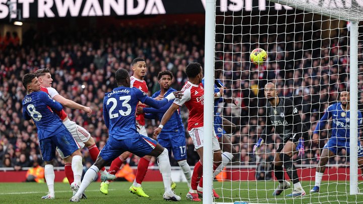 «Арсенал» выиграл у «Челси» чемпионат по стандартам: три гола в дерби — и все с угловых