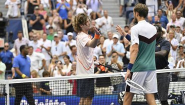 Медведев и Рублев не сыграют на выставочном турнире микстов в Индиан-Уэллсе