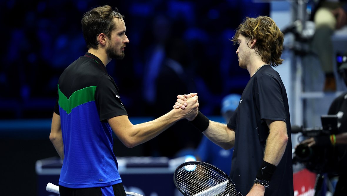 Даниил Медведев, Андрей Рублев, Карен Хачанов: российским теннисистам удалось уехать из Дубая в Индиан-Уэллс на турнир