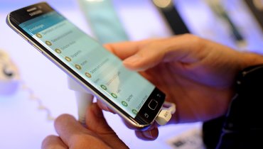 «Жлобство». Российским паралимпийцам не выдали смартфоны Samsung на Играх в Италии