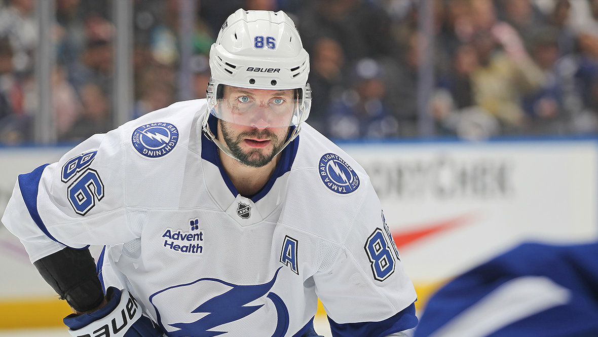 Никита Кучеров набрал 100 очков в шестой раз за карьеру в НХЛ: статистика и достижения форварда Тампы