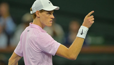 Зверев сыграет с Синнером в полуфинале турнира в Индиан-Уэллсе