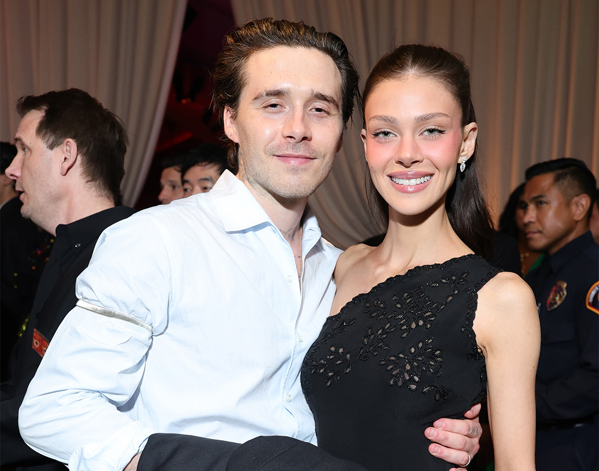 В День матери Бруклин Бекхэм поздравил не маму, а тещу