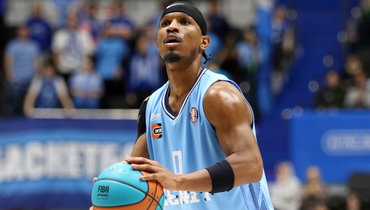 Тренер сборной России Лукич — о возможной натурализации Фрейзера: «Не вижу его в составе»