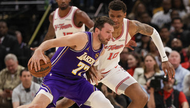 «Лейкерс» выиграли у «Хьюстона», Дончич оформил дабл-дабл