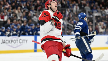 «Торонто» — «Каролина»: НХЛ, видеообзор матча